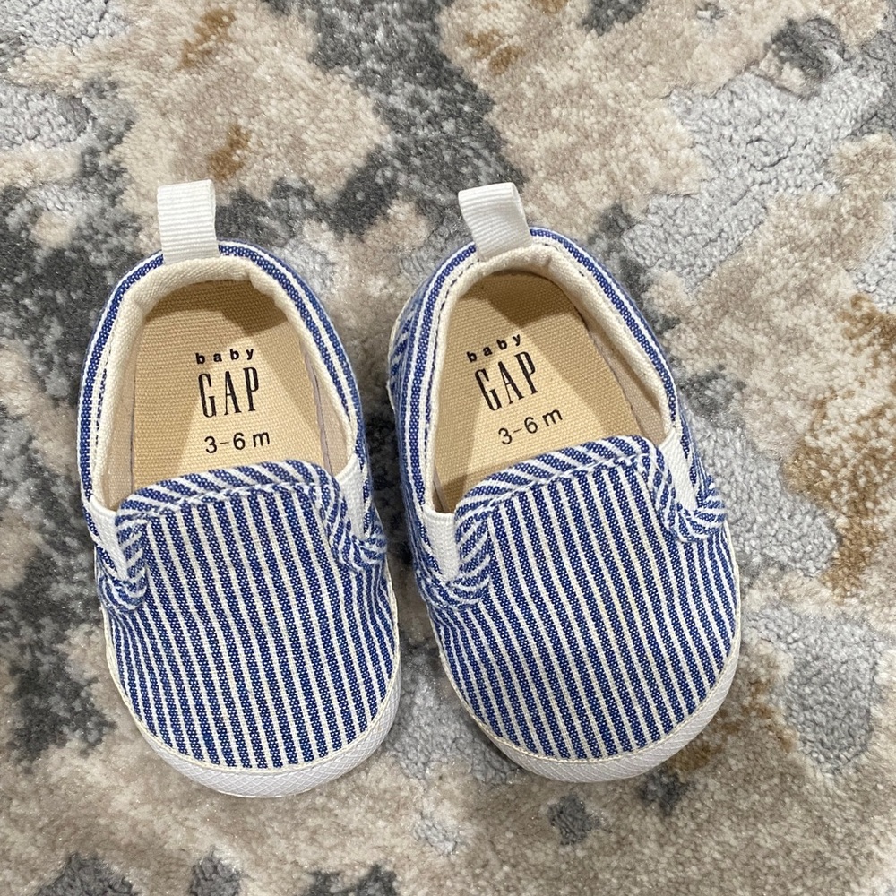 Baby GAP Blue Striped Kids Shoes 3-6 month